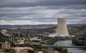 Las centrales nucleares catalanas se preparan para seguir los pasos de Almaraz y evitar su cierre | Economía