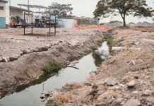 Presidente Daniel Noboa califica de ‘negligencia’ de las autoridades municipales la mala calidad del agua que se entrega a Guayaquil | Política | Noticias