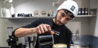 A los evangelistas del café de especialidad les salen las cuentas: por qué estos locales han conquistado las ciudades españolas | Negocios