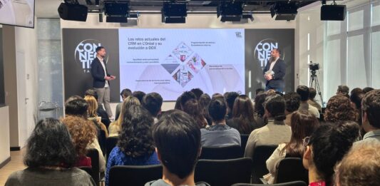 Beyond Customer Management: Innovación y Datos