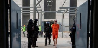 Jorge Glas llegó a la cárcel del Encuentro con una pena unificada de ocho años de prisión, una sentencia de trece años por peculado y en la mira de la Fiscalía por el caso Magnicidio FV | Política | Noticias