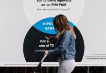 Hipotecas paralelas, la treta de los inversores inmobiliarios para comprar varias casas a la vez | Economía