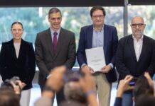 Sánchez defiende la subida de sueldo del 11% hasta 2028 para los empleados públicos por “dignidad salarial” | Economía