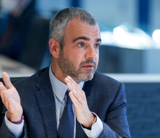 Aena y el fondo InfraBridge amplían su relación con vista a crear una red de aeropuertos en Reino Unido | Empresas