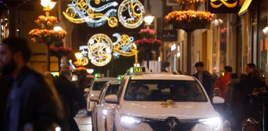 La Seguridad Social prorroga las cuotas de autónomos y espera alcanzar un acuerdo para elevarlas en 2026 | Economía