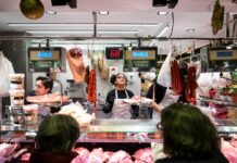 Una mesa de Navidad más cara: los precios de la carne alcanzan máximos históricos este 2026 | Economía