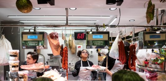 Una mesa de Navidad más cara: los precios de la carne alcanzan máximos históricos este 2026 | Economía