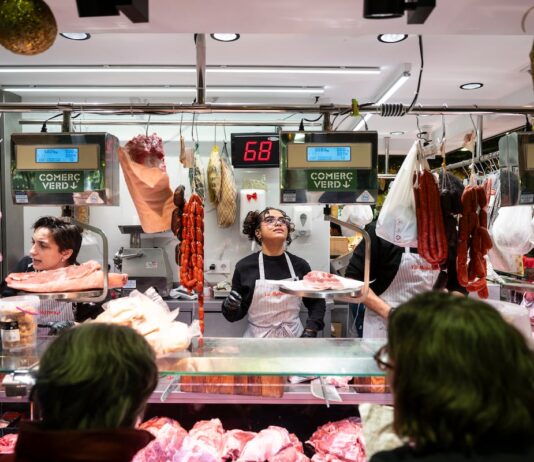 Una mesa de Navidad más cara: los precios de la carne alcanzan máximos históricos este 2026 | Economía