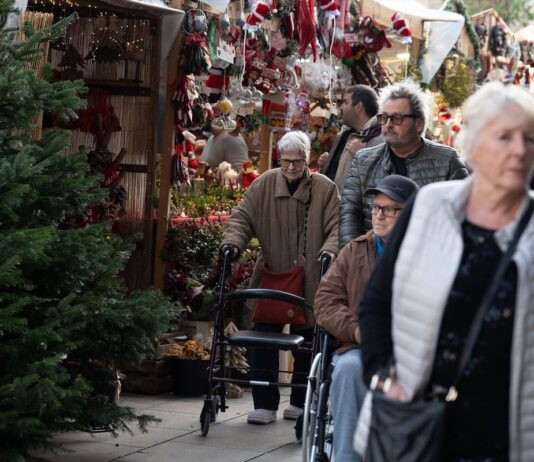 Esta es la cuantía de las pensiones mínimas en 2026, en función del tipo de prestación y de los familiares a cargo | Economía