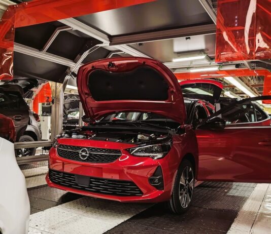 El INE confirma que la economía española creció un 0,6% en el tercer trimestre | Economía