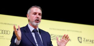 Al menos 17 cotizadas reparten en dividendos este diciembre más de 3.400 millones: Telefónica y Coca- Cola, las más generosas | Mercados Financieros