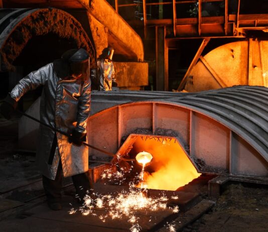 La gran industria pide al Gobierno que incluya 300 millones de ayudas en las medidas de final de año | Economía