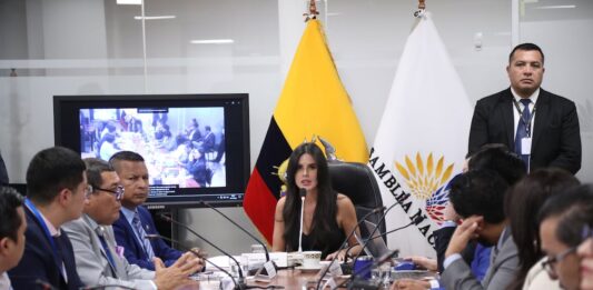 Comisión de Transparencia aprueba informe del caso Progen que exime de responsabilidades a autoridades públicas | Política | Noticias