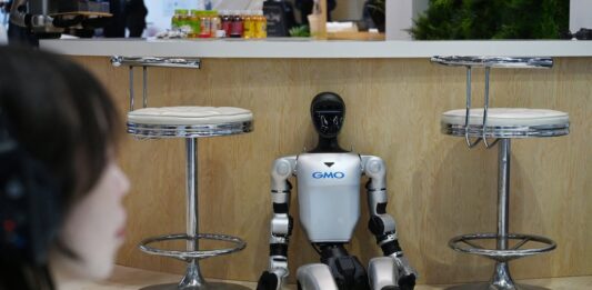 Japón trata de evitar la “gran derrota digital” | Carta del corresponsal