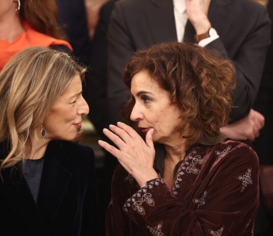 Hacienda baraja una deducción de unos 600 euros para que los perceptores del nuevo salario mínimo no paguen IRPF | Economía