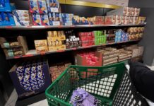 El INE confirma la primera caída de la inflación en seis meses por el abaratamiento de la electricidad | Economía