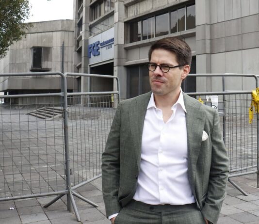 Vía telemática Fiscalía receptará este miércoles la versión del juez Carlos Serrano, magistrado anticorrupción que habría salido del país para resguardarse | Política | Noticias