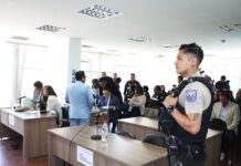 Fiscalía ubica tres eventos en los que se dio la difusión de información de circulación restringida relacionada con el caso León de Troya; para los tres oficiales procesados se pide prisión preventiva | Política | Noticias