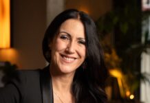 Los hoteleros madrileños ratifican una subida salarial del 14% en cuatro años para sus 16.000 trabajadores | Empresas