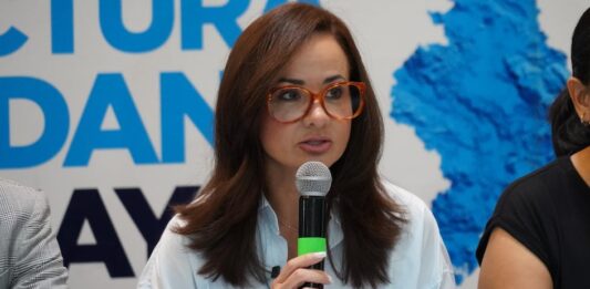 Prefecta Marcela Aguiñaga pide ser escuchada en debate de la reforma al Cootad | Política | Noticias