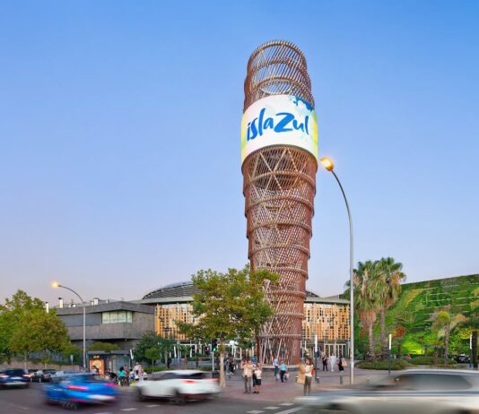 Henderson Park pone a la venta el 50% de Islazul, el gran centro comercial del sur de Madrid | Empresas