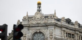 Por qué la deuda española está en máximos, pero es más asumible que antes | Economía