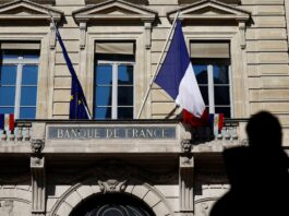El Banco de Francia mejora sus previsiones de crecimiento pese a la incertidumbre sobre el presupuesto | Economía