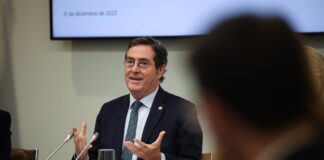 La patronal propone subir el salario mínimo un 1,5%, por debajo de la inflación de este año | Economía