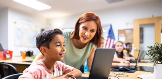 Docentes, desigualdad y algoritmos: las preguntas que marcarán la educación del futuro