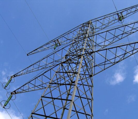 El Ejecutivo y la CNMC blindan la retribución eléctrica en el 6,58% hasta 2031 | Economía nacional e internacional