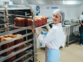 Más de 15.000 unidades del Pan de Pascua del Alma, impulsado por la Prefectura del Guayas, ya fueron vendidas | Política | Noticias