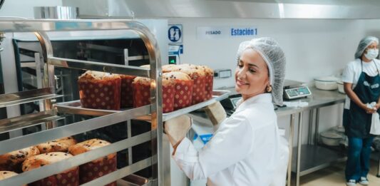 Más de 15.000 unidades del Pan de Pascua del Alma, impulsado por la Prefectura del Guayas, ya fueron vendidas | Política | Noticias