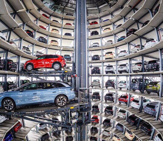 La Unión Europea y el automóvil: aplazar para liderar | Negocios