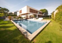 Las tres casas de la semana: arquitectura que respira amplitud en Somosaguas por 7,3 millones | Negocios
