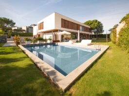 Las tres casas de la semana: arquitectura que respira amplitud en Somosaguas por 7,3 millones | Negocios