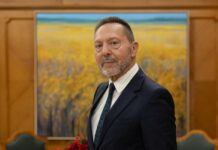 Yannis Stournaras, gobernador del Banco de Grecia: “El país no puede permitirse políticas extravagantes nunca más” | Negocios