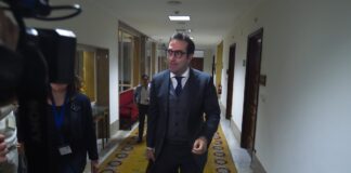 Bruselas recibe la petición española para renunciar al 75% de los créditos del fondo europeo de recuperación | Economía