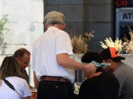 La tasa de paro entre los mayores de 55 años en España se mantiene a la cabeza de las potencias europeas | Economía