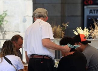 La tasa de paro entre los mayores de 55 años en España se mantiene a la cabeza de las potencias europeas | Economía