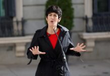 Elma Saiz: el salto a la portavocía tras la gran polémica de las cuotas de los autónomos | Economía