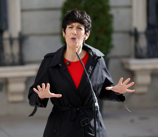 Elma Saiz: el salto a la portavocía tras la gran polémica de las cuotas de los autónomos | Economía