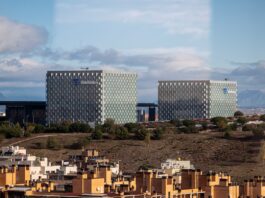 Telefónica propone una rebaja del 20% en su oferta del ERE en tres filiales y ultima el acuerdo global para todo el grupo | Economía