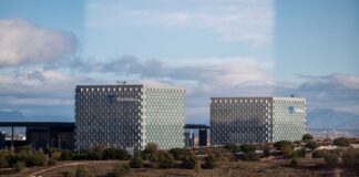 Telefónica propone una rebaja del 20% en su oferta del ERE en tres filiales y ultima el acuerdo global para todo el grupo | Economía