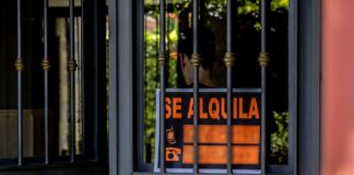 El Supremo avala el desahucio de unos inquilinos por no haber pagado el IBI y la tasa de basuras previstos en el contrato de alquiler | Economía