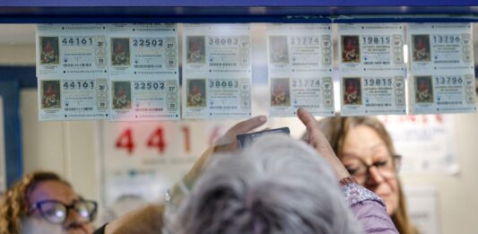 Lotería de Navidad 2025: ¿cuánto dinero se queda Hacienda de cada premio? ¿Cambia si se comparte? | Lotería de Navidad 2025