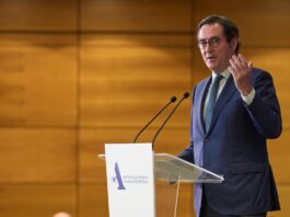 Garamendi insiste en la falta de “cultura del esfuerzo” y opina que las bajas laborales se concentran en lunes y viernes | Economía