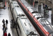 Alerta lluvias extremas: Renfe ofrece cambios y devoluciones gratuitas a los viajeros afectados por la alerta roja | Empresas