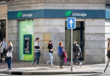 Unicaja está en el punto de mira | Negocios