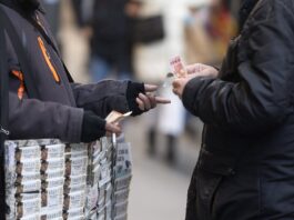 “Ganar la lotería no es la solución a todos los problemas”: ¿cómo gasto el dinero si me toca el Gordo? | Lotería de Navidad 2025