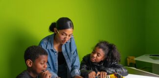 Startup Emmi drives a new educational model in Mexico •